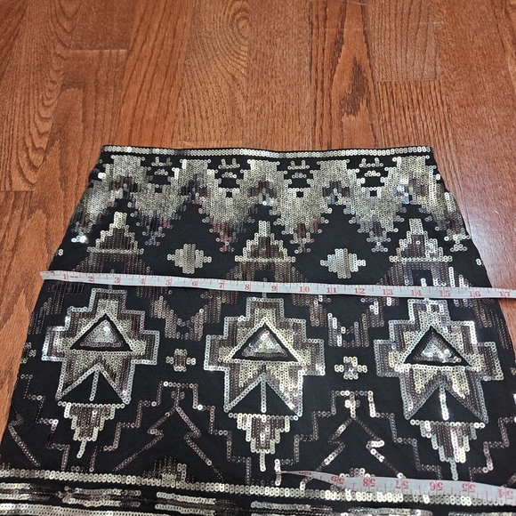 Express Black and White Sequin Pencil Skirt - Picture 3 of 6